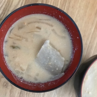 里芋とカブの豆乳みそスープ